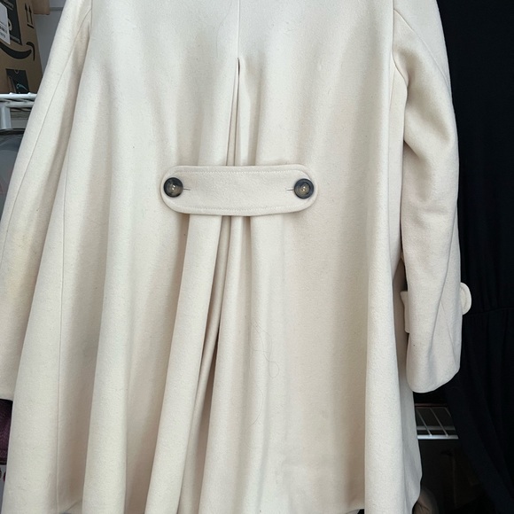 Burberry Swing Coat in Cream size 4 - Picture 2 of 7